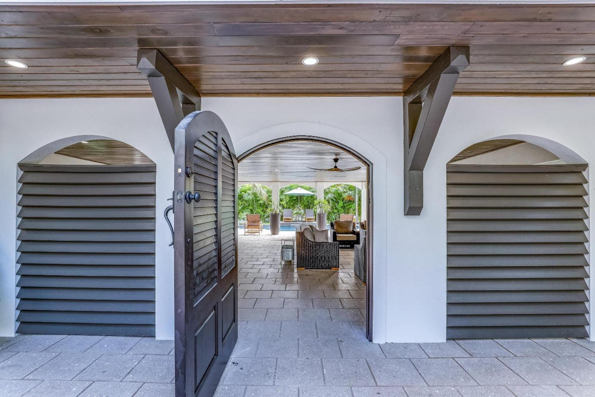 Banyan Manor Villa Anna Maria Exterior photo